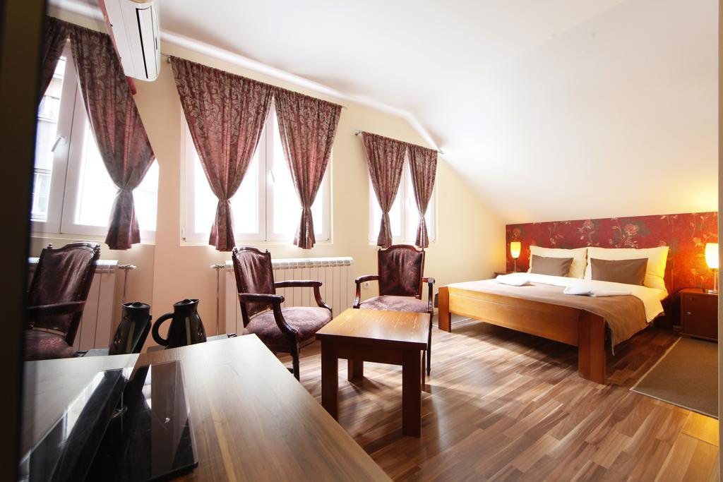 Rooms Konak Mikan Belgrade Luaran gambar